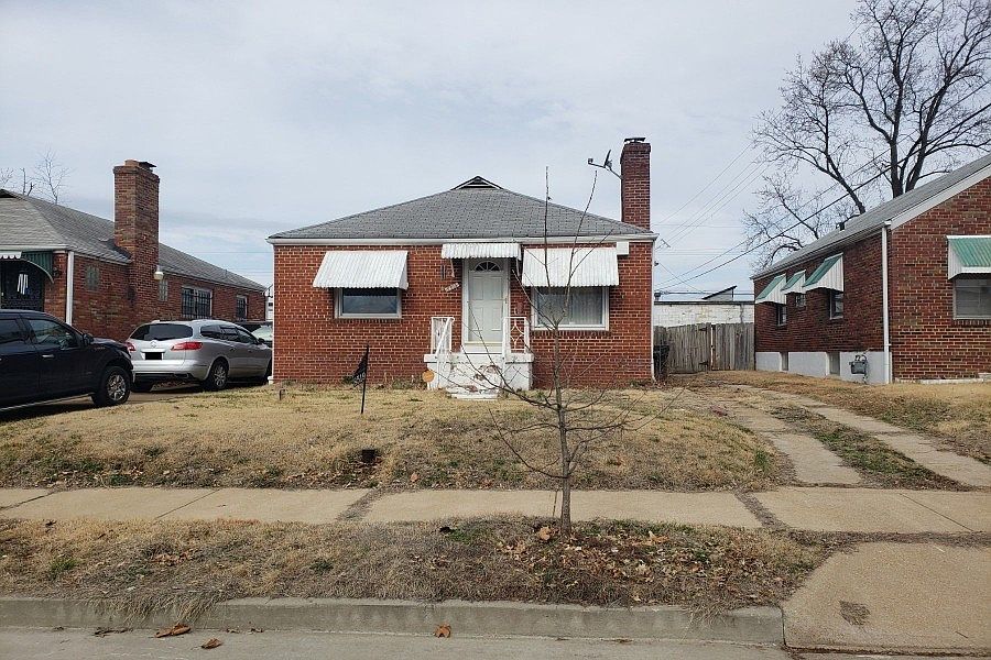 1st image of 8519 Oxford Ln