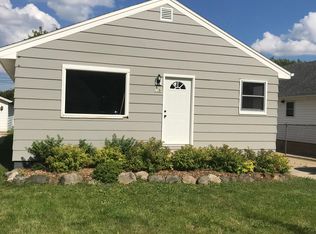 9208 S 8th Ave, Oak Creek, WI 53154