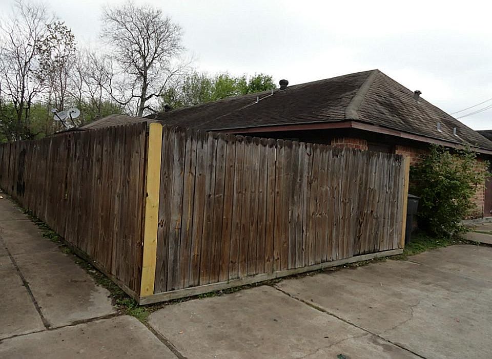 1st image of 6630 W Fuqua Dr