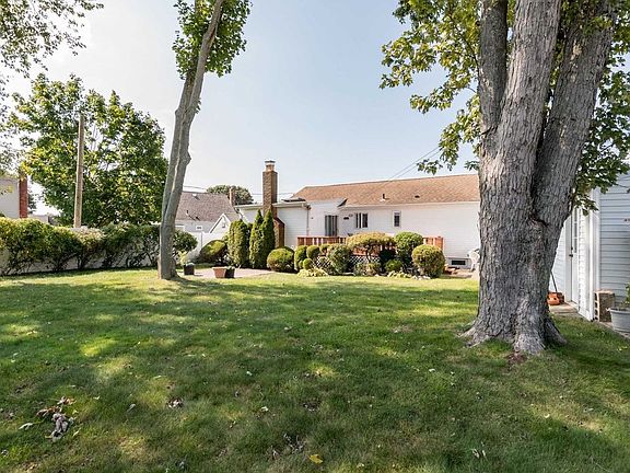 5th image of 1233 Garden Pl