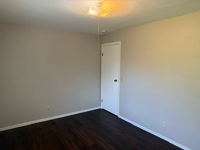 19 Nottingham Ln #F — Photo 13