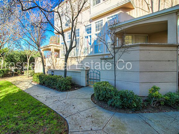 2nd image of 464 Cascadita Ter