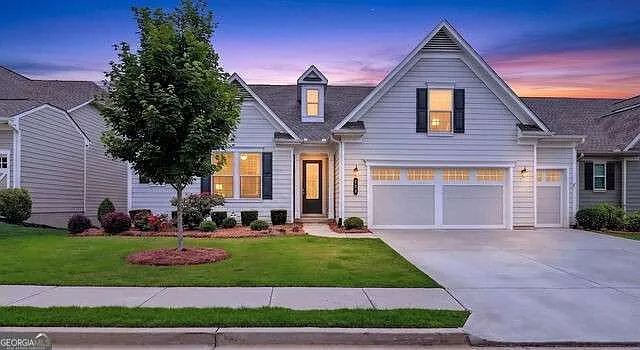 408 Cottonwood Cir — Photo 3