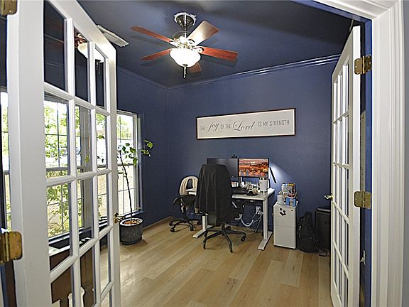 5th image of 3 Evelynia Cir