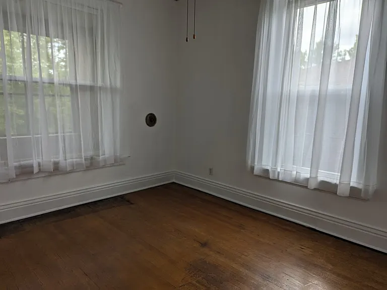 1605 S 3rd St — Photo 10