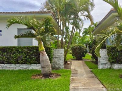 2208 Bay Dr APT 6, Miami Beach, FL, 33141