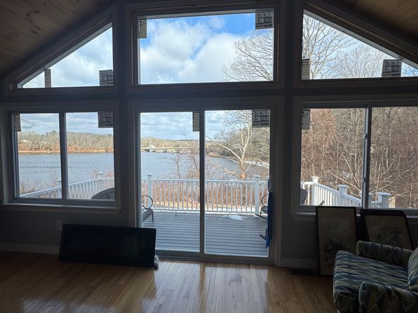 (undisclosed Address)