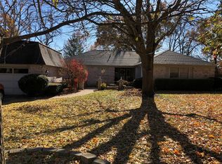 6 Carriage Ln, Danville, IL 61832