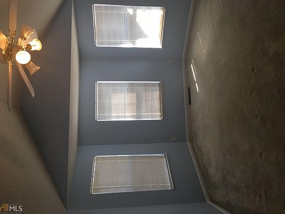 4th image of 4250 Chestnut Lake Ave #64