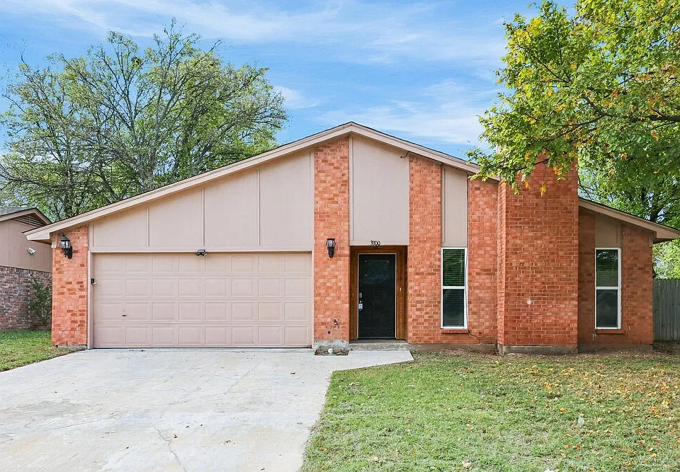 3300 Chalmette Ct