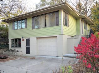 13 Ogden Rd, Ogden Dunes, IN 46368