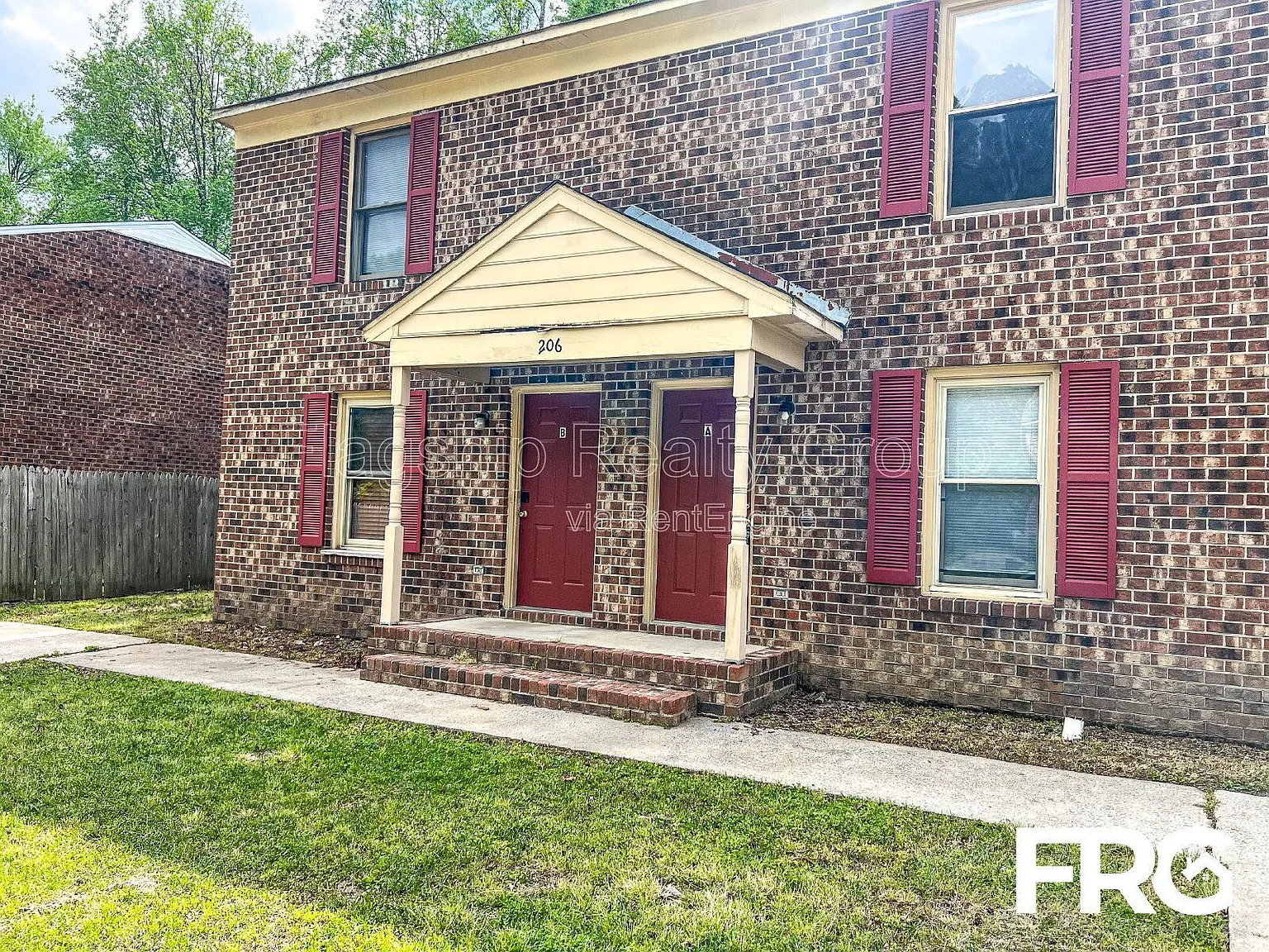 2 bed, 2.0 bath, 1054 sqft, $1,095 — Photo 1