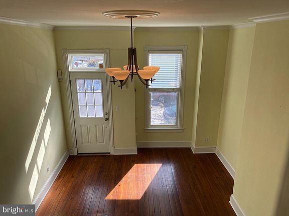 5th image of 630 C St SE