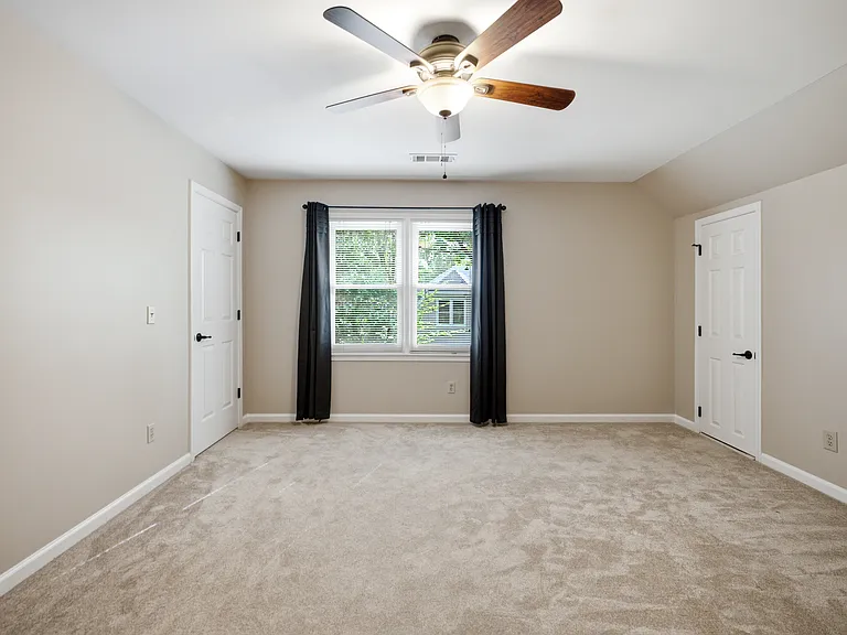5525A Hampstead Way — Photo 37