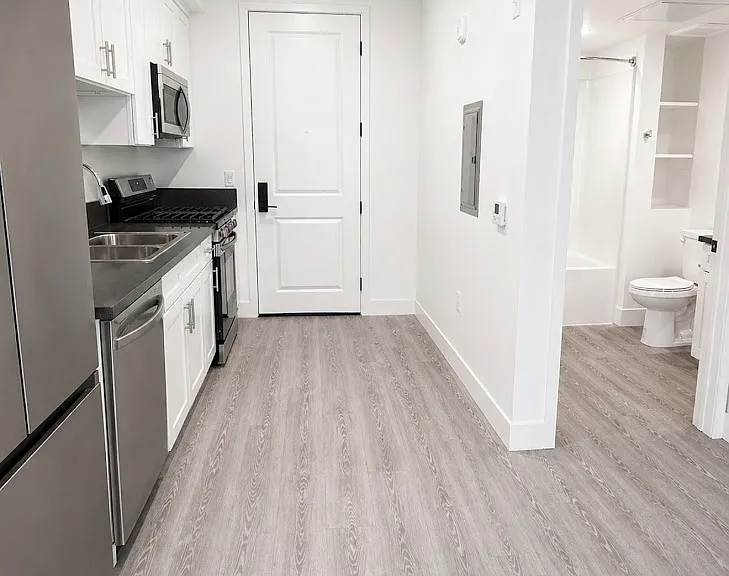 11714 Archwood St #501 — Photo 15