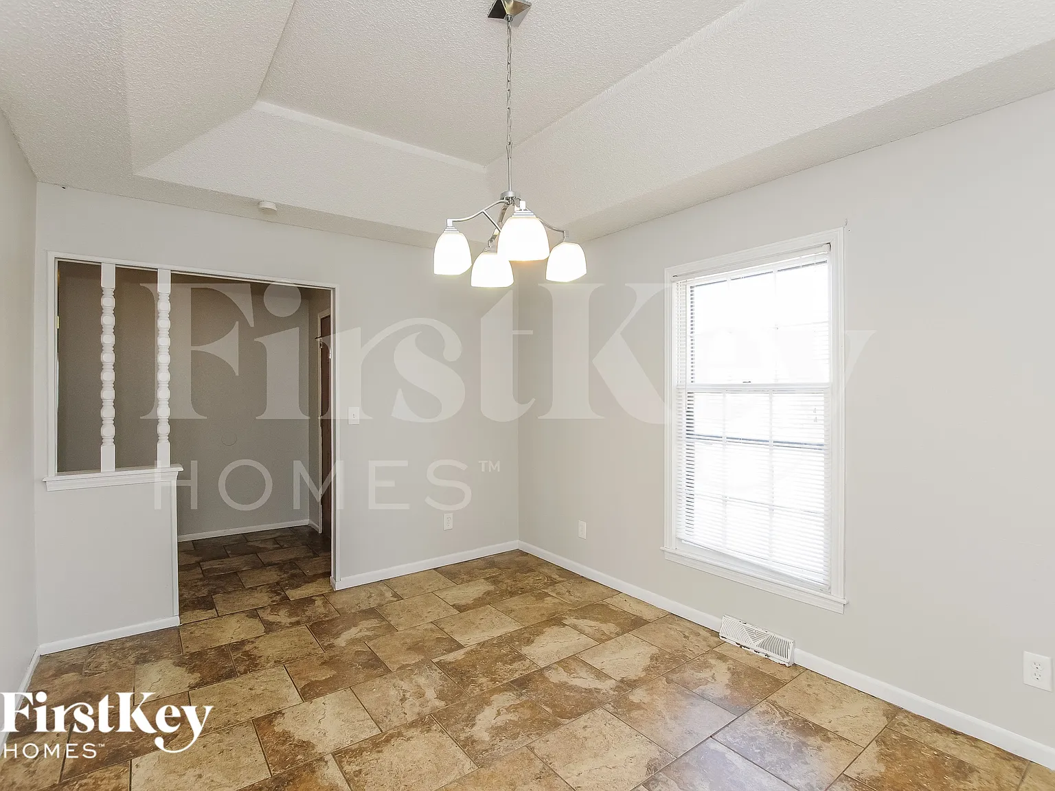 4 bed, 3.0 bath, 1657 sqft, $2,055 — Photo 4