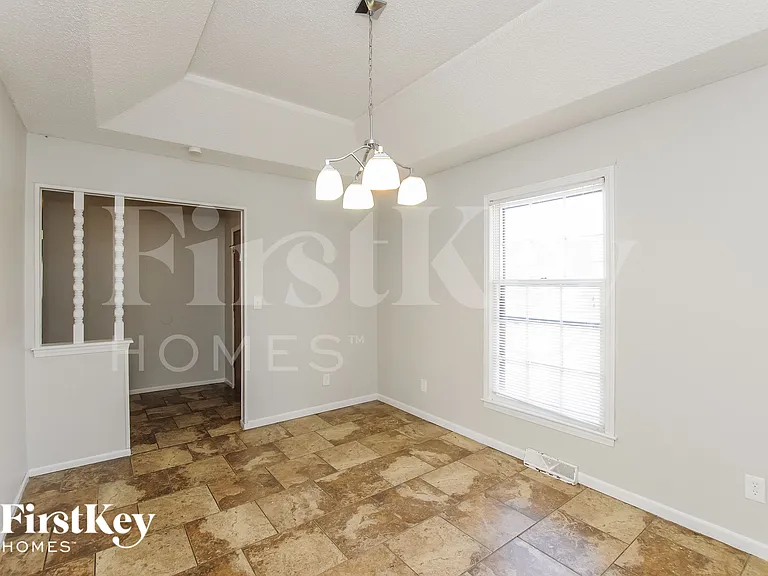 12309 E 59th St — Photo 4