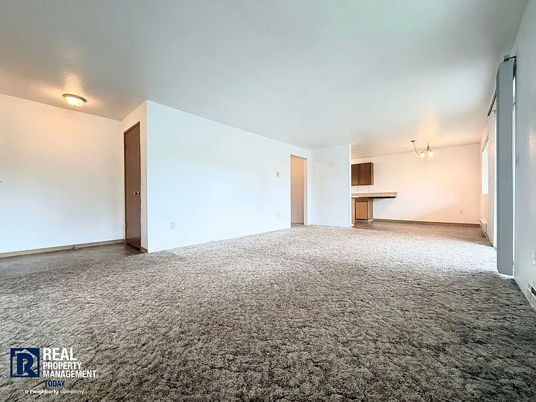 9002 154th Avenue Ct NW — Photo 5