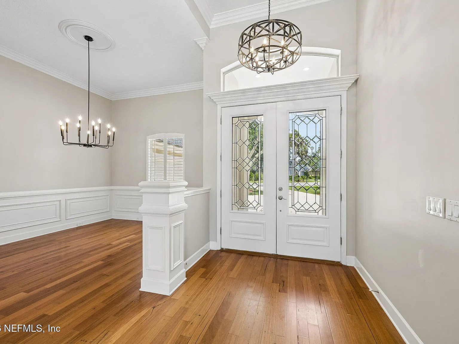 5 bed, 5.0 bath, 3690 sqft, $8,750 — Photo 4