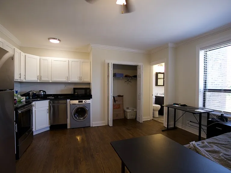 3345 N Marshfield Ave #203 — Photo 10