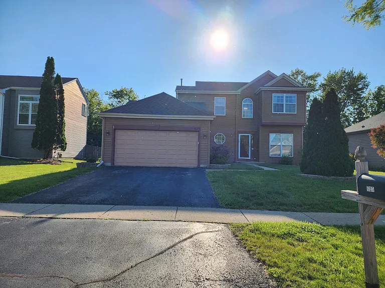 625 Anderson Dr — Photo 1