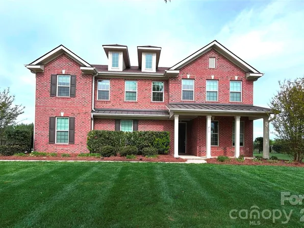 213 Candella Dr, Matthews, NC 28104