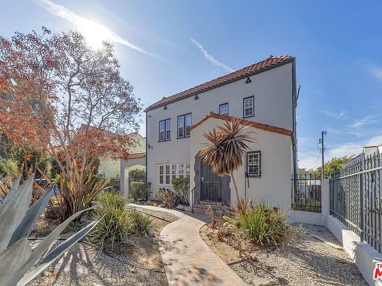 1249 S Tremaine Ave — Photo 1