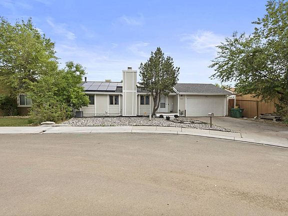 2nd image of 825 San Gabriel Pl