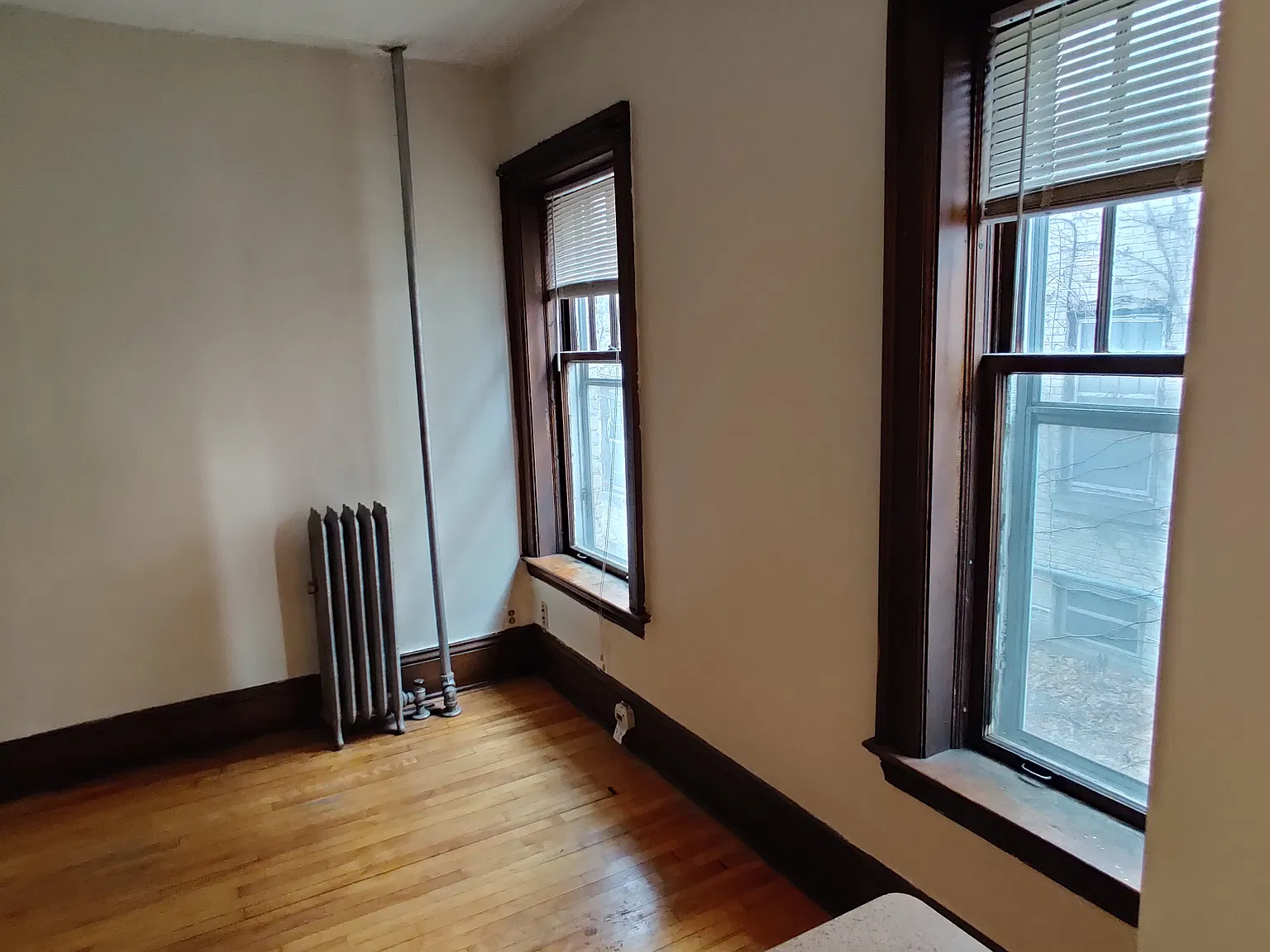Studio, 400 sqft, $895 — Photo 4