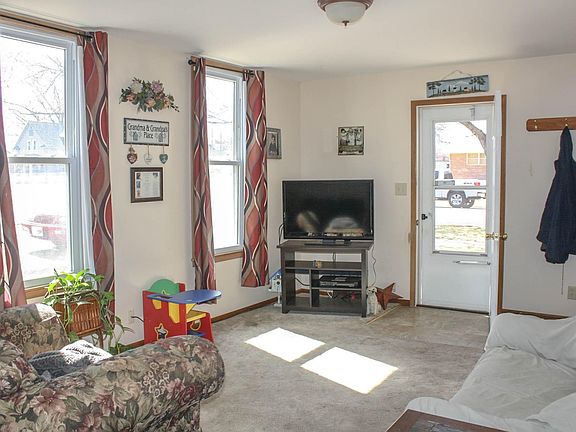 5th image of 316 S Pine St