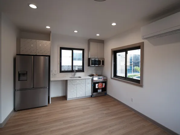 1232 Elm St, Honolulu, HI 96814