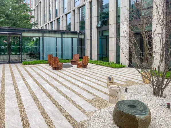 99 Warren Street image 25 of 39