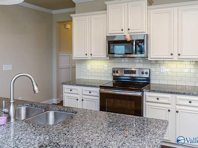 3031 Greenway Cir SE — Photo 11