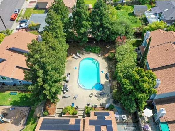 3285 Monika Ln, Hayward, CA 94541