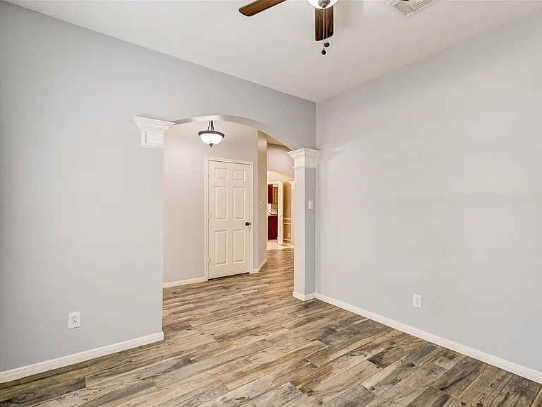 25910 Oakridge Forest Ln — Photo 8