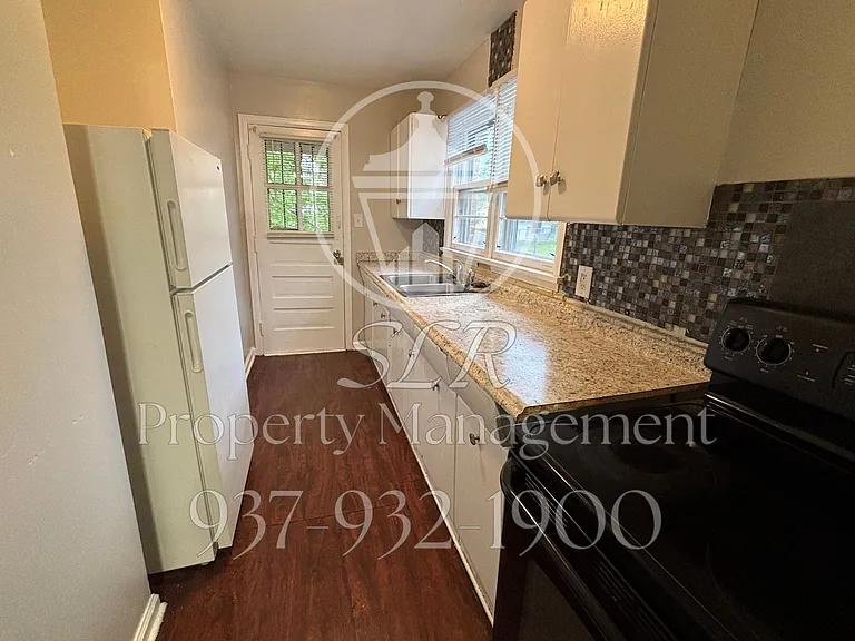 1025 Cumberland Ave #2 — Photo 9