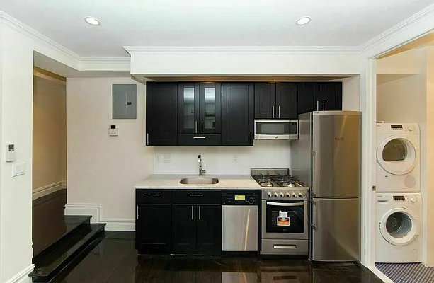 Rented by Voro New York | media 3