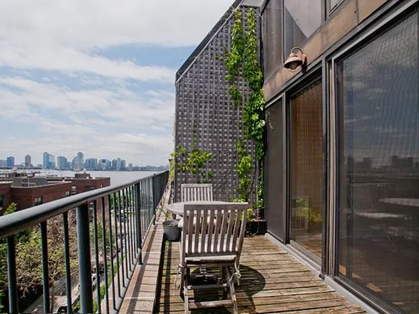 130 Barrow Street image 1 of 7