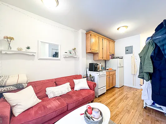 Rented by Compass | media 20