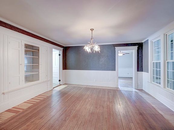 4th image of 1214 E 9th Ave