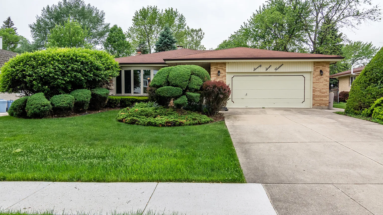 7714 Stratford Pl photo 1