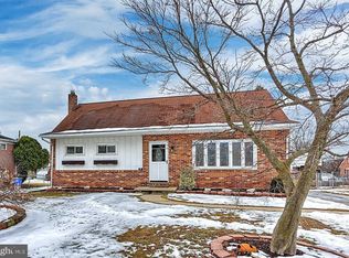 326 Wynwood Rd, York, PA 17402