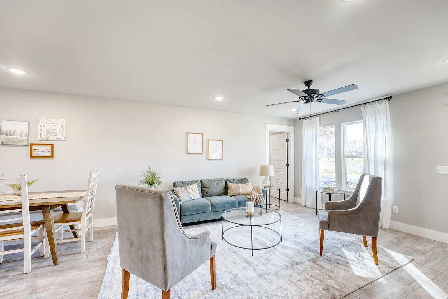 4 bed, 2.0 bath, 1377 sqft, $3,577 — Photo 2