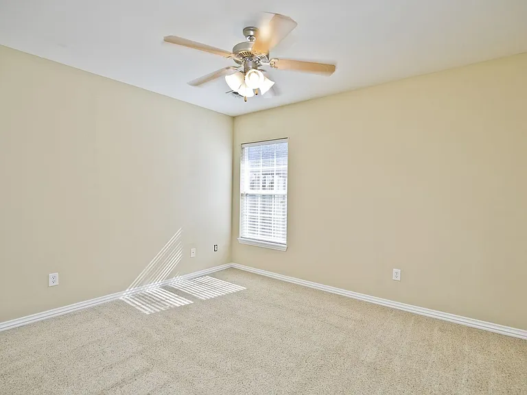 1250 Torbay Trce — Photo 17