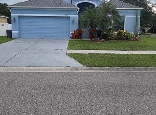 3901 Chipping Sparrow Ln, Plant City, FL 33567