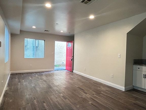 3rd image of 211 E 84th Pl #213-1/2