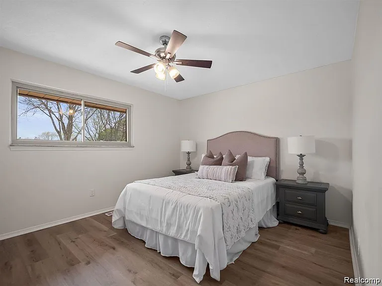 4288 Lin Dr — Photo 15