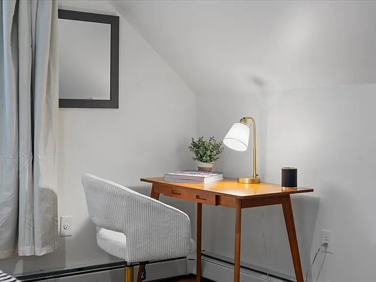 146 Vista Pl #3 — Photo 11