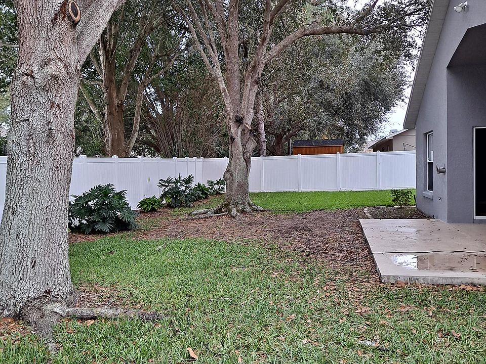 2nd image of 1032 Arbor Hill Cir