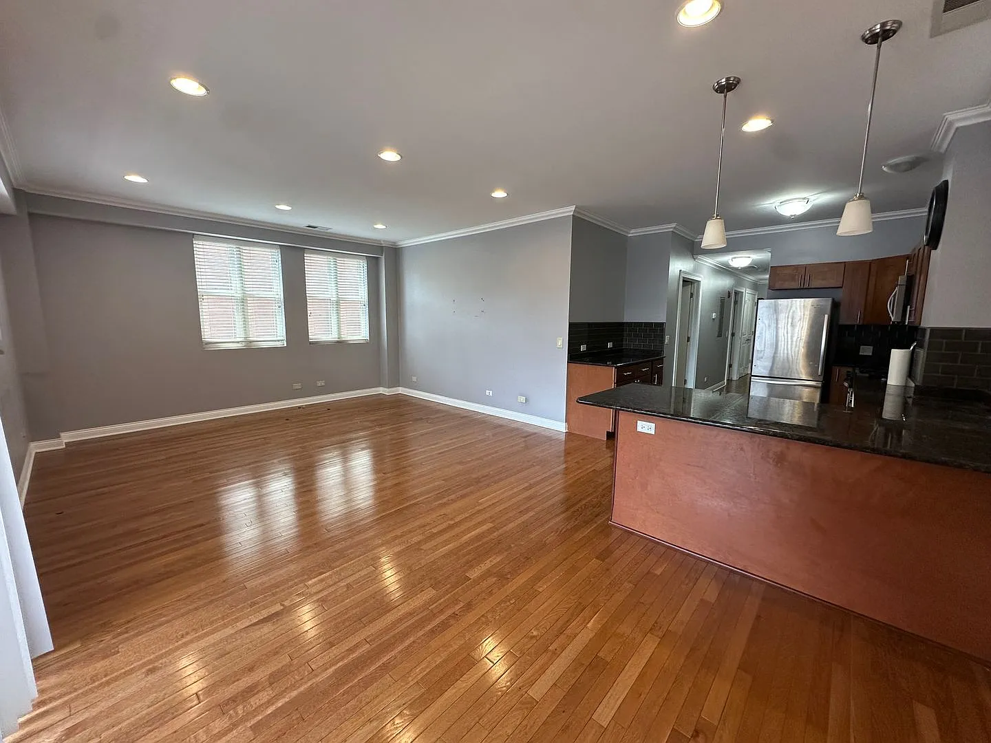 2 bed, 1350 sqft, $2,600 — Photo 4